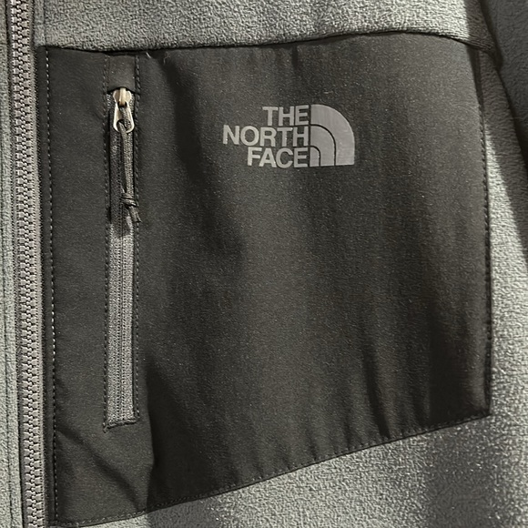 Men’s Fleece North Face Coat - Picture 3 of 12